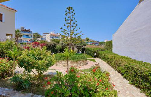 Family seaside Kladissos Villa with private heated pool! - Foto 64