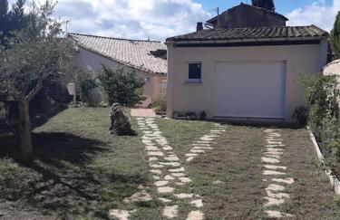 Le Logis du Moulin Gîte avec Jacuzzi, à 800m de la Cité Médiévale - Foto 25