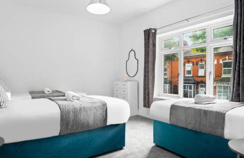 Stylish 3 Bed House - Garden - Parking - Netflix 181TA - Photo 8