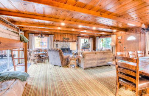 Zephyr Cove Cabin - Walk to Lake and Beach - Foto 13