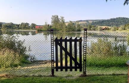 Domek letniskowy nad stawem Temeszów Bieszczady - Foto 12