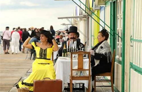 La Baigneuse maison avec jardinet et parking privé, à 200 m plage - Foto 47