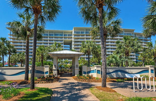 Spacious 2BR Condo w/ Partial Gulf Views, Pool, Across the Street From Beach! - Foto 43