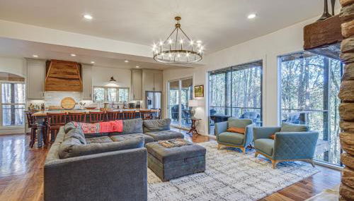 Waterfront Terry Home with 3 Decks and Hot Tub! - Foto 4