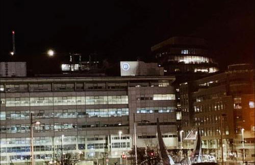 Glasgow City Centre Flat with River Views and Parking - Foto 66