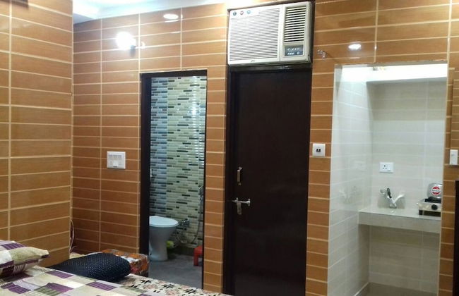 Posh, Nice Foreigner Area Lajpat Ngar Luxury Room - Foto 14