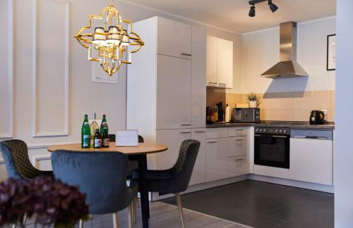 R B Apartment Hamburg Comfort am Flughafen für 1-5 Personen - ideal für Geschäftsreisende und Familien - Küche - Smart TV - Waschtrockner - kostenloser Parkplatz - Foto 11