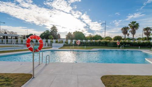 Newly Built 3 BDRM Luxury Apt Close to the Beach - Photo 2