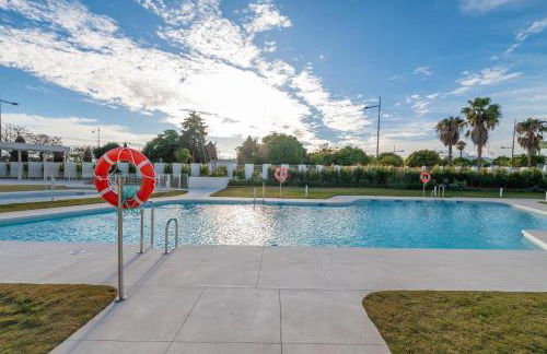 Newly Built 3 BDRM Luxury Apt Close to the Beach - Photo 2