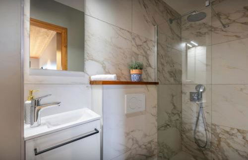 Chalet Confidentiel - OVO Network - Foto 14