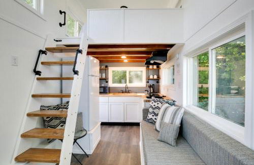 The Chardonnay Chalet Defiance Studio Trail! - Foto 1