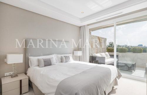 Marina Mariola Marbella - Foto 24