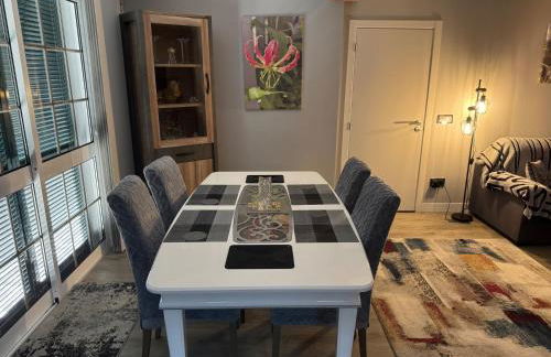 Funchal Apt- Sleeps 2 - Pool & Parking - Madeira - Foto 25