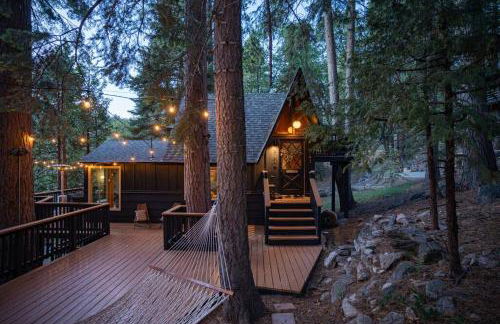 Lightfoot Cabin Mid-Century Perfect Romantic Getaway Hot Tub Sauna - Foto 33