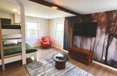 Waterfront Lakehouse Getaway in Clinton with HOT TUB - Foto 12