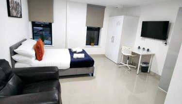 Luxurious 3 bed Ensuites & kitchenettes Nr LGI Hospital & Uni - Free 5G WIFI & Netflix Short Stays - Contractors Free Parking - Foto 5