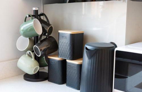 4 Bedroom Home - Contractor Ready - 2 Mins to Town CM7 - Foto 32