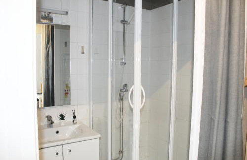 La Station - À proximité immédiate de la gare - Photo 13