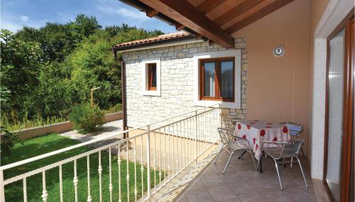 Three-Bedroom Holiday Home In Tinjan - Foto 5