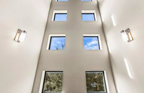 Gorgeous Property Near Convention Center - Foto 16