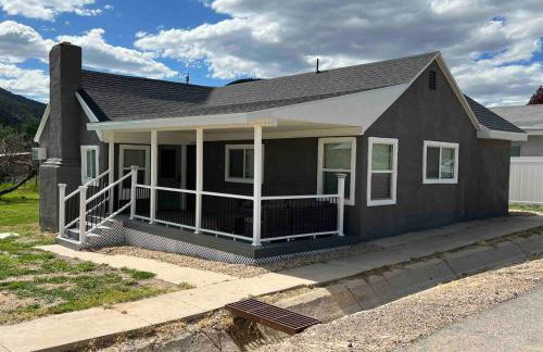 Cozy Home Between Zion & Bryce - Photo 46