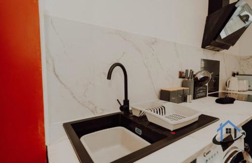 Manor House Apartments - Photo 17