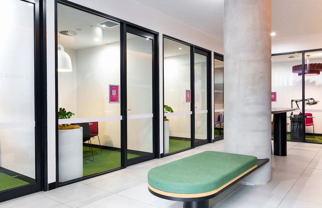 Student Only Victoria Market - Foto 11