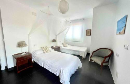 WONDERFUL PENTHOUSE BY THE SEA - Photo 12