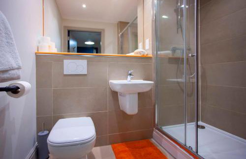 higgihaus Cabot Mews #25 Fantastic Central - Foto 4