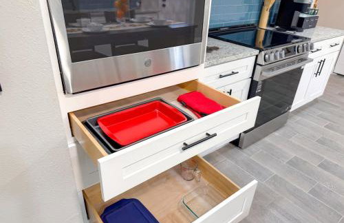 Jax 5BR Family Paradise -Hot Tub-Game Room-Patio- - Photo 63