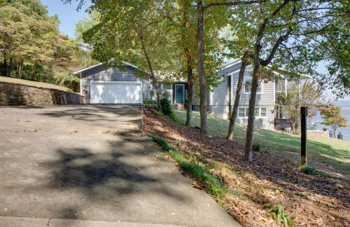 Hot Tub and Dock Guntersville Lake Getaway! - Foto 38