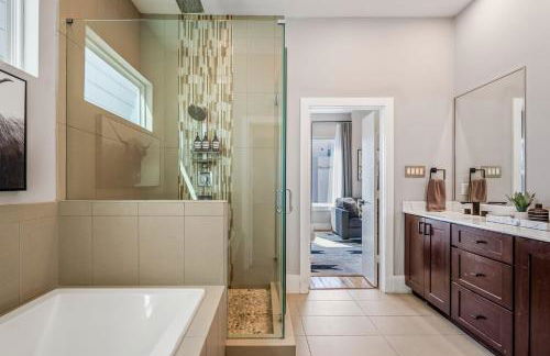 Luxury Downtown Getaway with Breathtaking Views - Foto 30