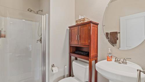 Moonlight Ridge Spacious Townhome 3 miles from Downtown AC Garage Near Snowbowl - Foto 4, Other