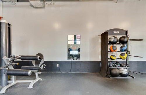 West Loop - City Views With In & Out Parking 2 - Photo 78