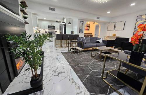 Stylish Duplex walkTO Lake Eola Orlando. Sleeps 8 - Foto 47