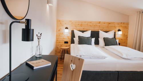 Die Watzmannsuite - Familienfreundliche Ferienwohnung in historischer Villa mit Kamin, Infrarotsauna, Balkon, Garten, nur 10 Gehminuten ins Zentrum von Berchtesgaden - Foto 4