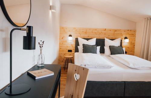 Die Watzmannsuite - Familienfreundliche Ferienwohnung in historischer Villa mit Kamin, Infrarotsauna, Balkon, Garten, nur 10 Gehminuten ins Zentrum von Berchtesgaden - Foto 4