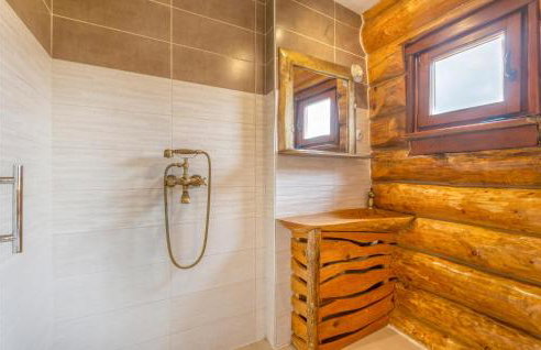 Beautiful Home In Sveti Rok - Foto 29