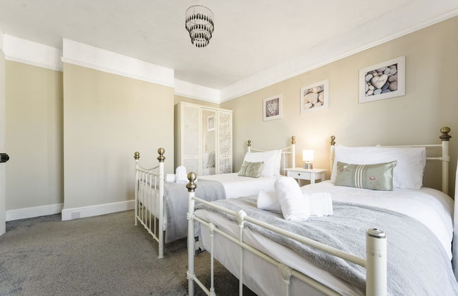 Family Friendly 3BR House w garden BBQ - Foto 10