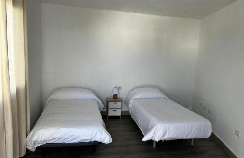 San Clemente with Pool & Wi-fi - Foto 17