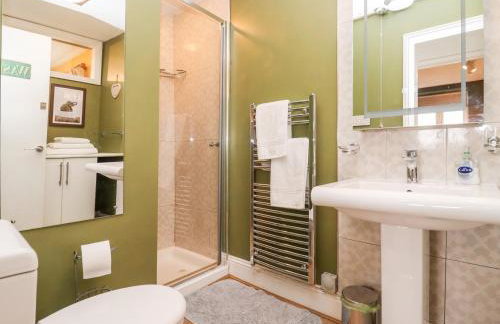 The Carriage - Photo 19