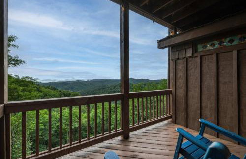 4BR Cabin with Ski Resort, Mtn Views & Hot Tub - Foto 98