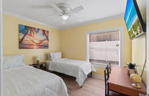 Tropical Haven Fully Remodeled Entire home Sleep 6 - Foto 4