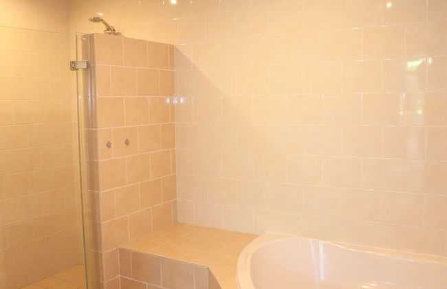 Apartment in Netherlands Near Nature Trails - Photo 17