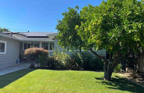 10 mins to SJC Fastest 2 Gigabit WiFI Open Floor BBQ Grill Fireplace Fenced Yard Pet Friendly - Foto 19