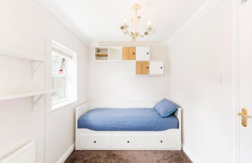 Harborne Queen Elizabeth hospital home - Photo 6