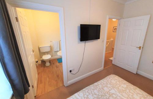 Friars Walk houses with 2 bedrooms, 2 bathrooms, fast Wi-Fi and private parking - Photo 31