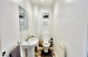 Mannys Apartment - Nice & Cozy 4Bed Flagship Lodge - Photo 59