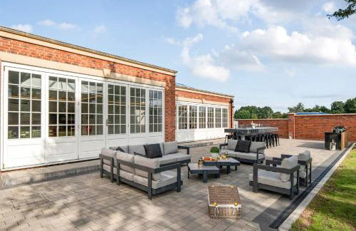 Otherton Hall - Photo 44