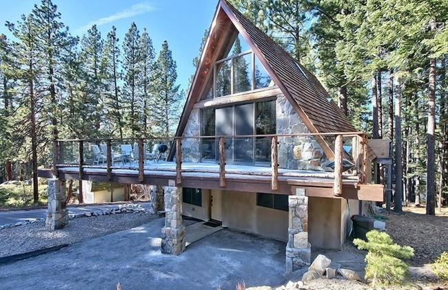 3877 Crest Drive - Photo 1